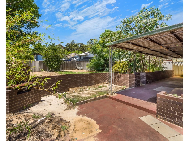 24 Budden Way, Medina WA 6167