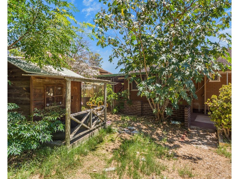 24 Budden Way, Medina WA 6167