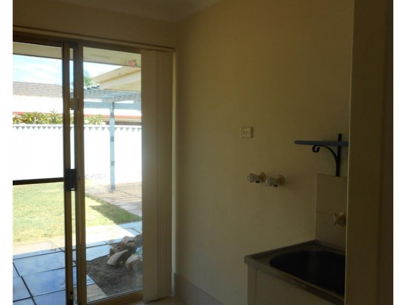 6 Brighton Close, Warnbro WA 6169