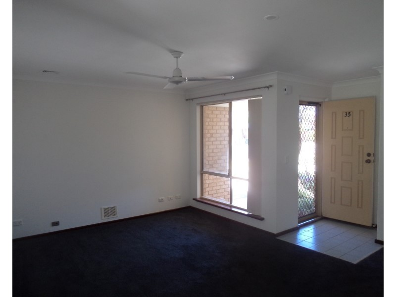 35 Gumnut Crescent, Safety Bay WA 6169