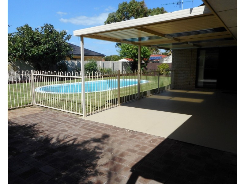 31 Cutter Road, Waikiki WA 6169