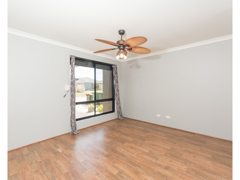 39 Coffs Bend, Secret Harbour WA 6173