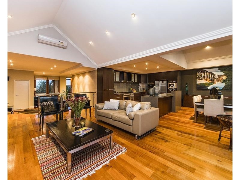 4  Cardiff Place, Warnbro WA 6169