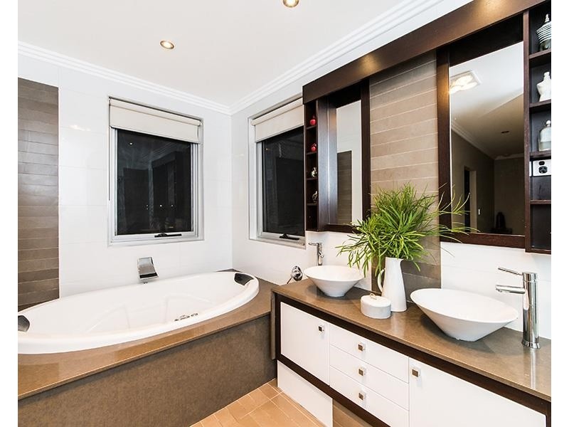 4  Cardiff Place, Warnbro WA 6169