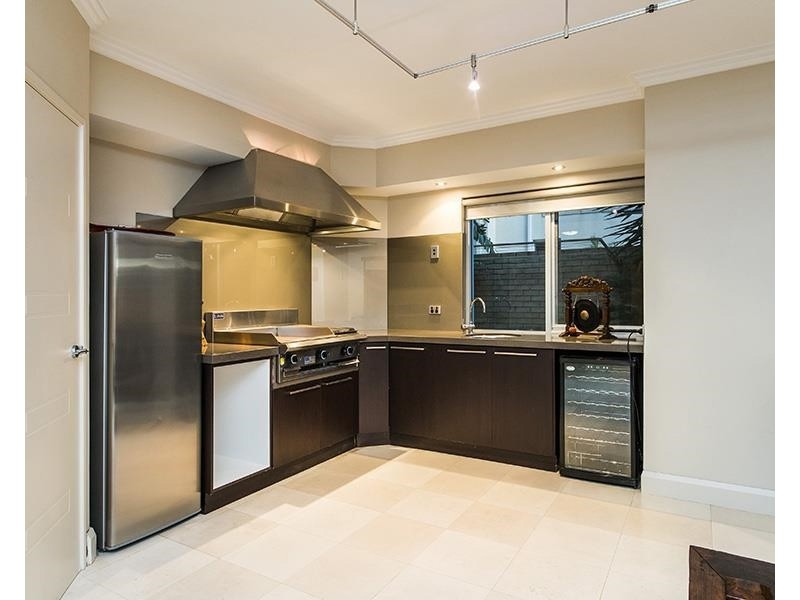 4  Cardiff Place, Warnbro WA 6169