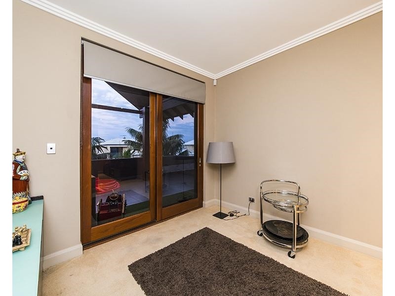 4  Cardiff Place, Warnbro WA 6169