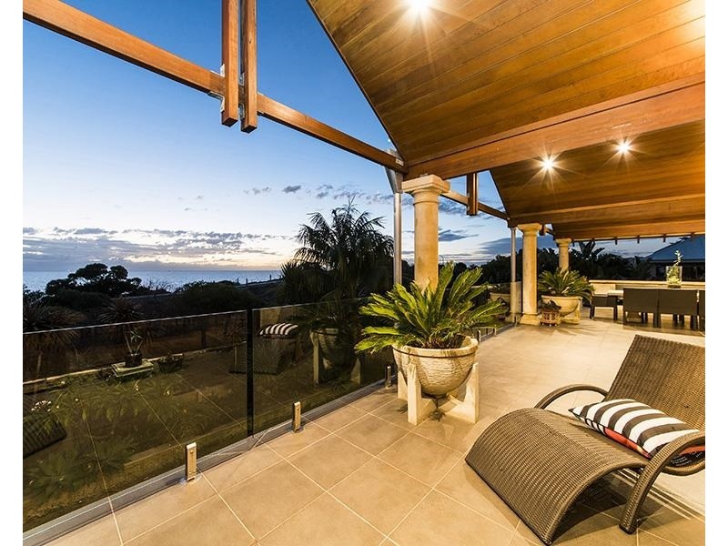 4  Cardiff Place, Warnbro WA 6169