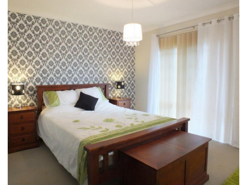 8 Armistice Way, Warnbro WA 6169