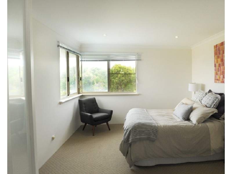 8 Cardiff Place, Warnbro WA 6169