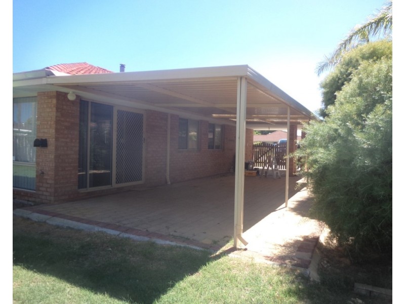 13 Porpoise Grove, Waikiki WA 6169