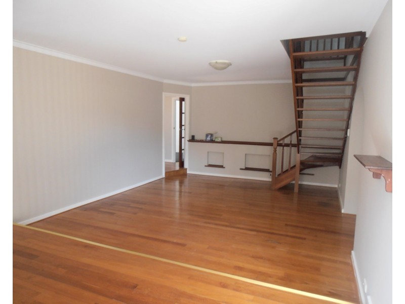 16 Ernest Street, Safety Bay WA 6169