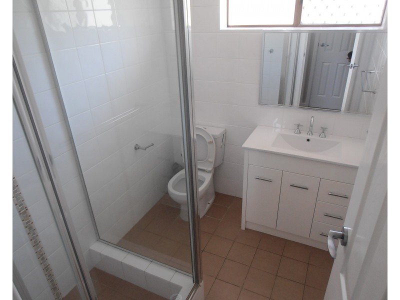 16 Ernest Street, Safety Bay WA 6169