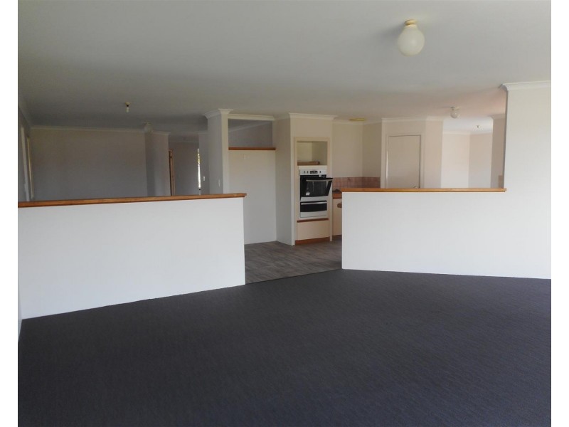 125 Grand Ocean Boulevard, Port Kennedy WA 6172