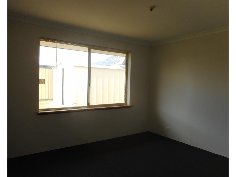 125 Grand Ocean Boulevard, Port Kennedy WA 6172