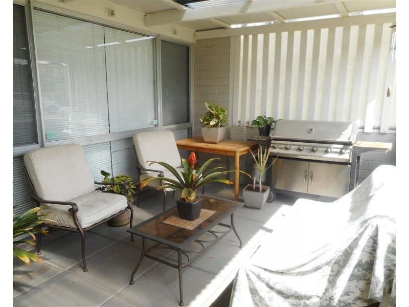 2/27 Harrison Street, Rockingham WA 6168