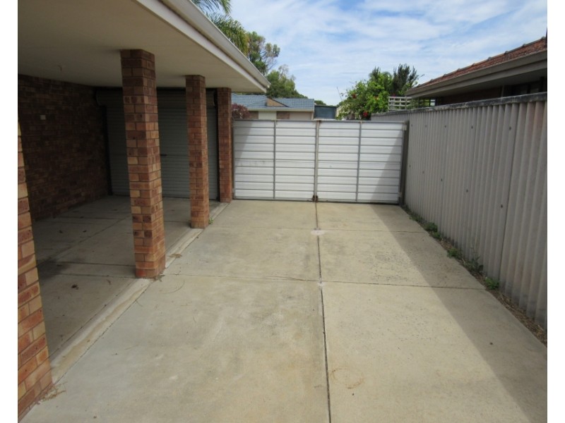 15 Jamaican Road, Safety Bay WA 6169