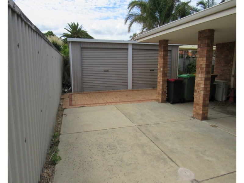 15 Jamaican Road, Safety Bay WA 6169