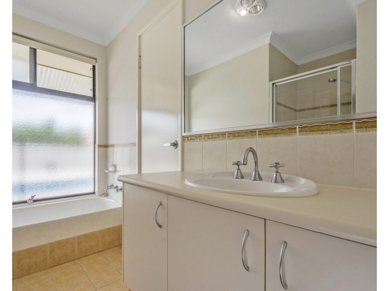 52 Liechardt Loop, Rockingham WA 6168