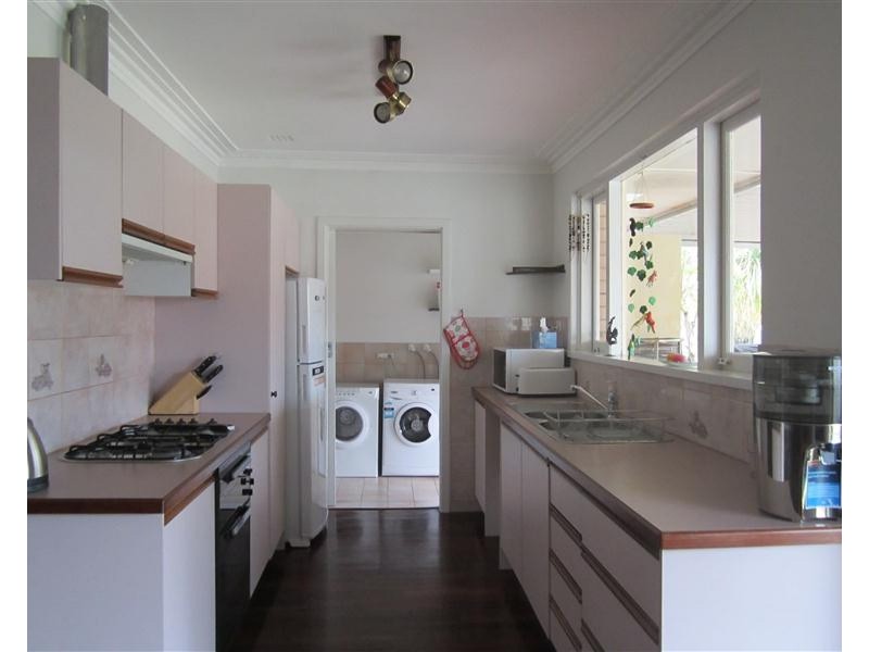 5 Hodges Street, Shoalwater WA 6169