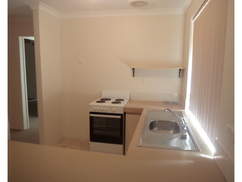 6/3 Merope Close, Rockingham WA 6168