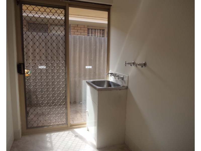 6/3 Merope Close, Rockingham WA 6168