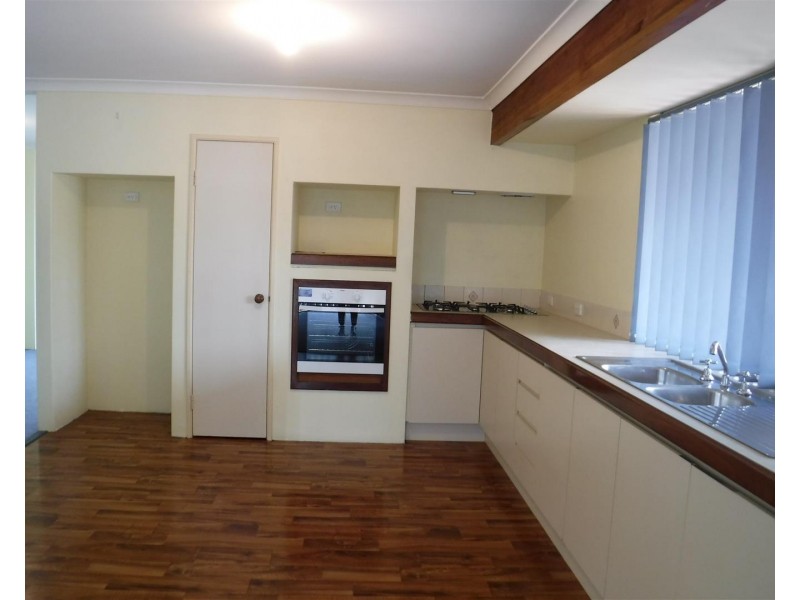 6 Oslo Place, Warnbro WA 6169