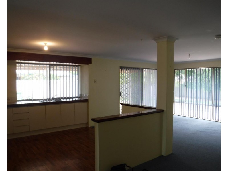 6 Oslo Place, Warnbro WA 6169