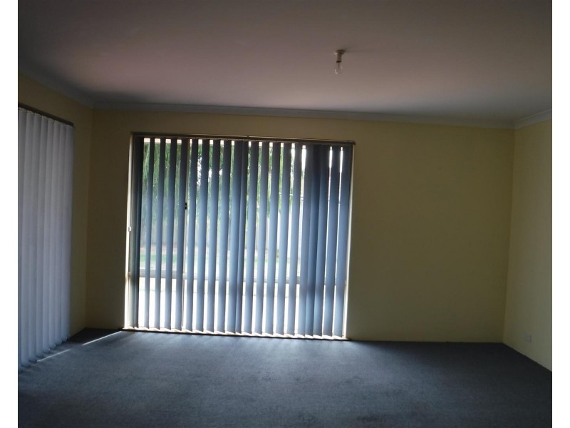 6 Oslo Place, Warnbro WA 6169