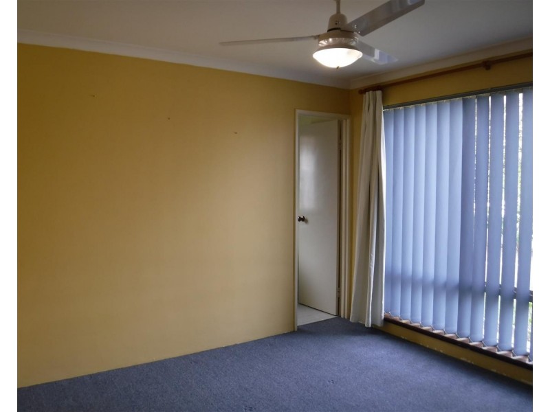 6 Oslo Place, Warnbro WA 6169