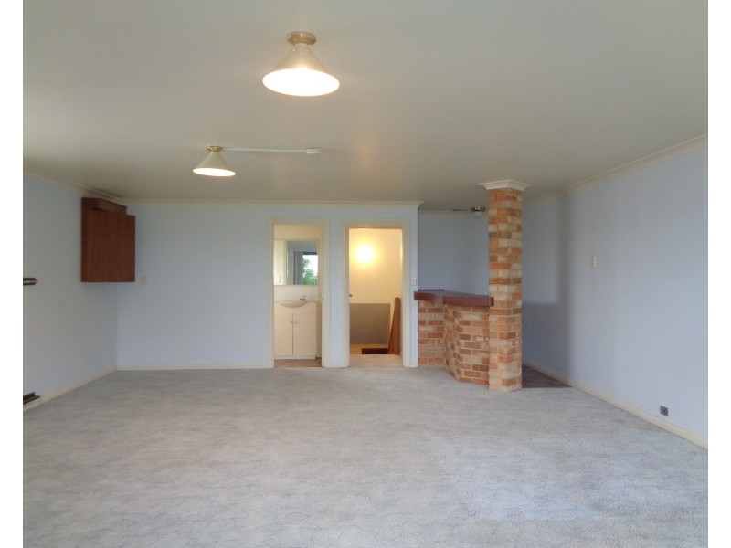 192 Kent Street, Rockingham WA 6168