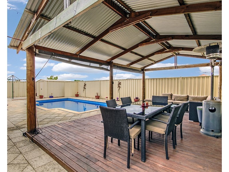 23 Arrowwood Loop, Secret Harbour WA 6173