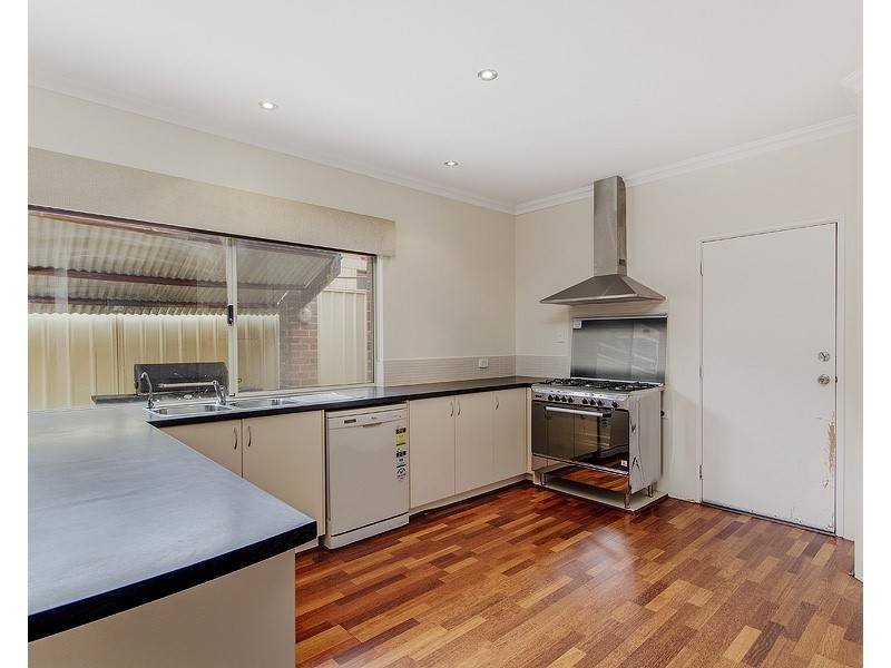 23 Arrowwood Loop, Secret Harbour WA 6173