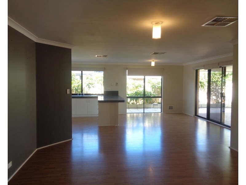 7 Warrego Road, Port Kennedy WA 6172