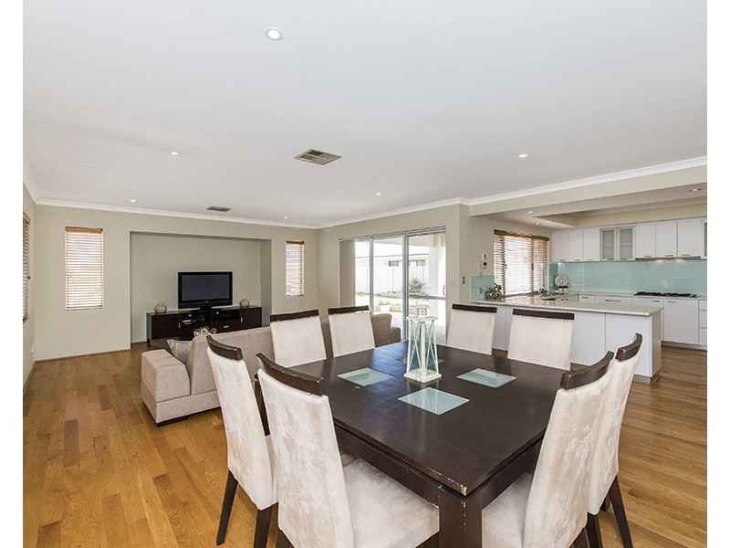 83 Greeson Parkway, Secret Harbour WA 6173