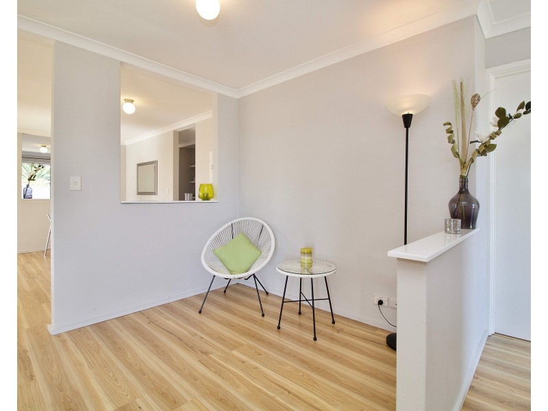 1 Santa Monica Drive, Waikiki WA 6169