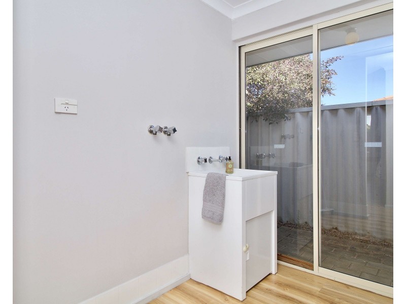 1 Santa Monica Drive, Waikiki WA 6169