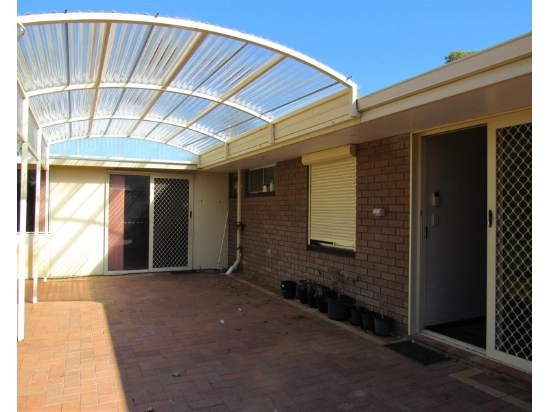 26 Thomas Street, Safety Bay WA 6169