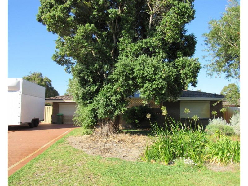 26 Thomas Street, Safety Bay WA 6169