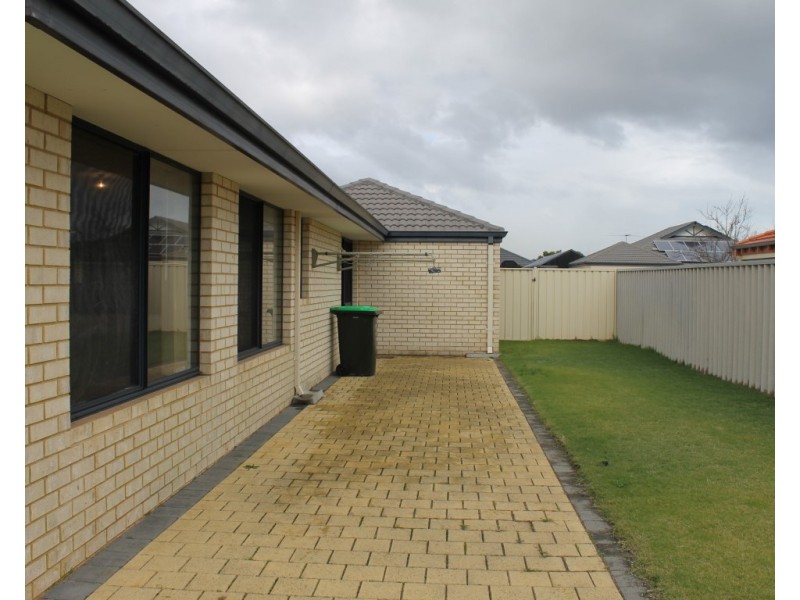 23 Toledo Circuit, Port Kennedy WA 6172