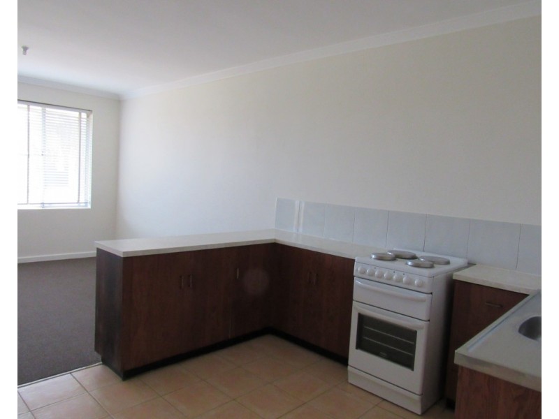 1/4 Afon Avenue, Shoalwater WA 6169