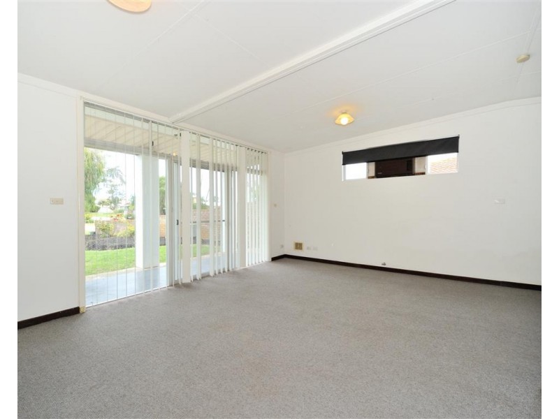 28 Griggs Way, Rockingham WA 6168