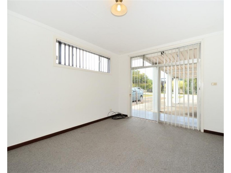 28 Griggs Way, Rockingham WA 6168