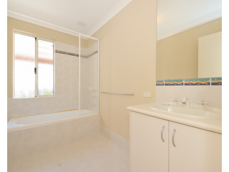 22  Laredo Bend, Port Kennedy WA 6172