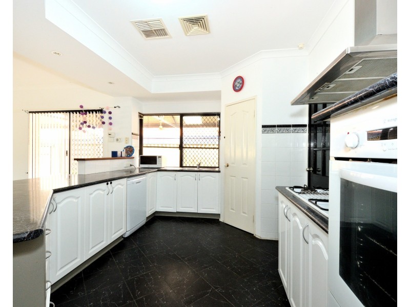 14 Alice Road, Port Kennedy WA 6172