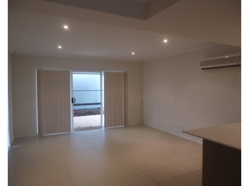 52 Waterfront Parkway, Shoalwater WA 6169