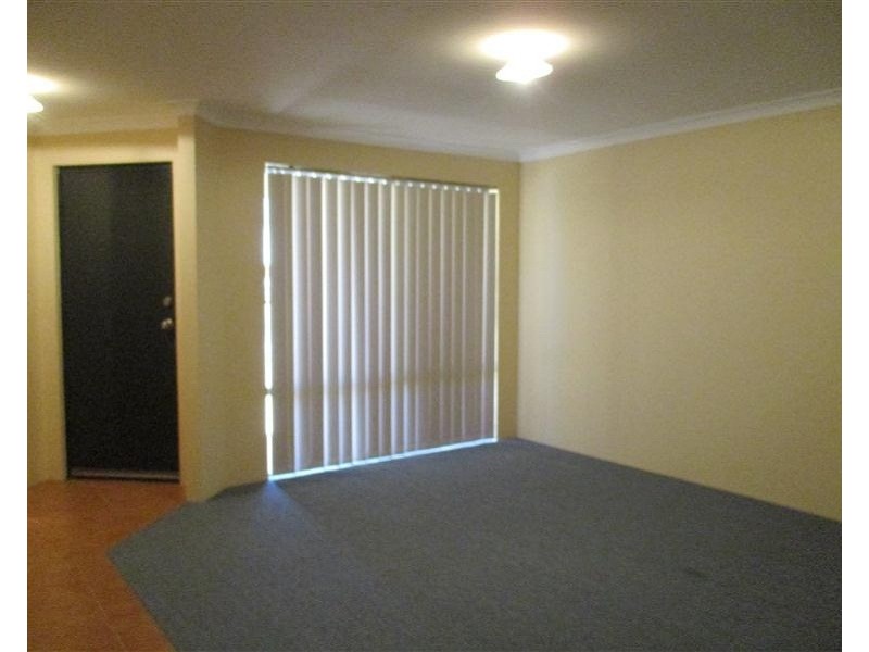 102 Hawker Street, Shoalwater WA 6169