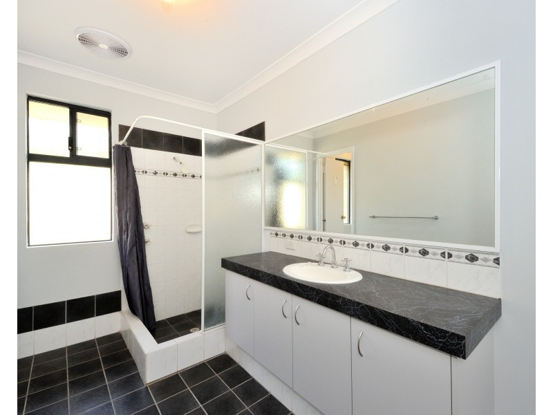 51 Eva Lynch Way, Port Kennedy WA 6172