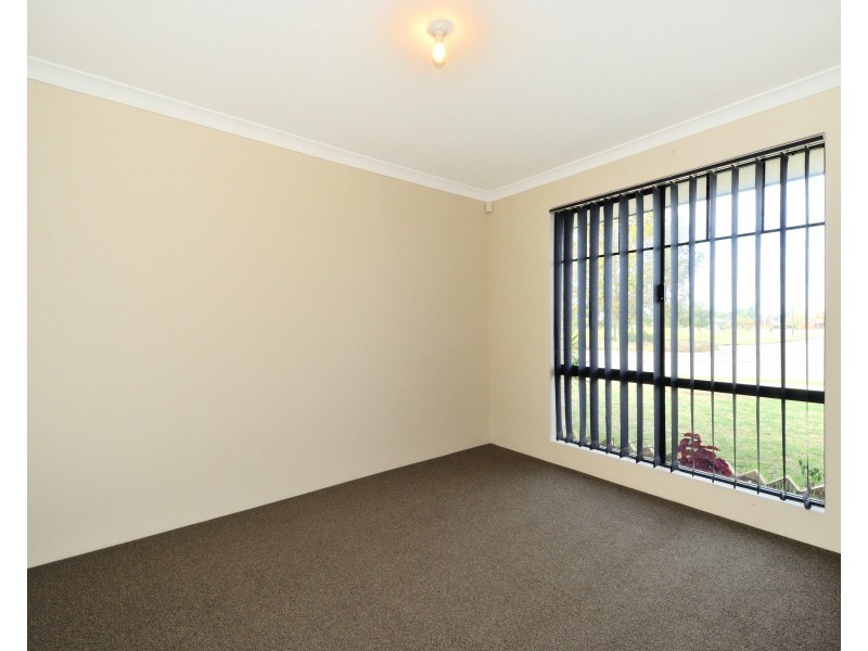 51 Eva Lynch Way, Port Kennedy WA 6172