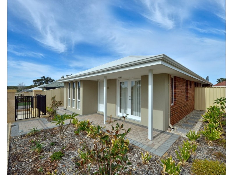 130 Lake Valley Drive, Lakelands WA 6180