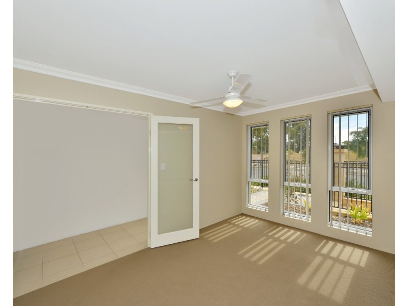 130 Lake Valley Drive, Lakelands WA 6180